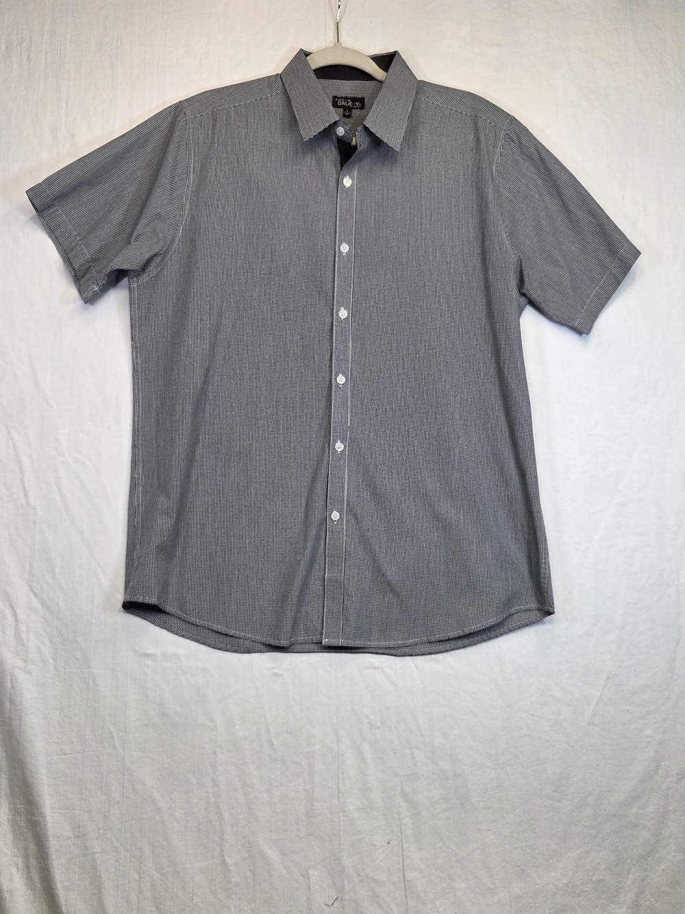 Galaxy By Harvic Men's Short Sleeve Button-Down Shirt in Gray. Size L. #0287
